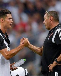  法兰克福，主帅下课引发舆论哗然  